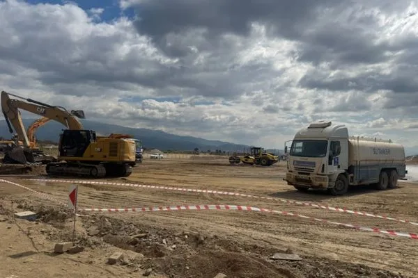 Aydın Büyükşehir Belediyesi, Nazilli’de tır ve kamyon parkı için çalışma başlattı