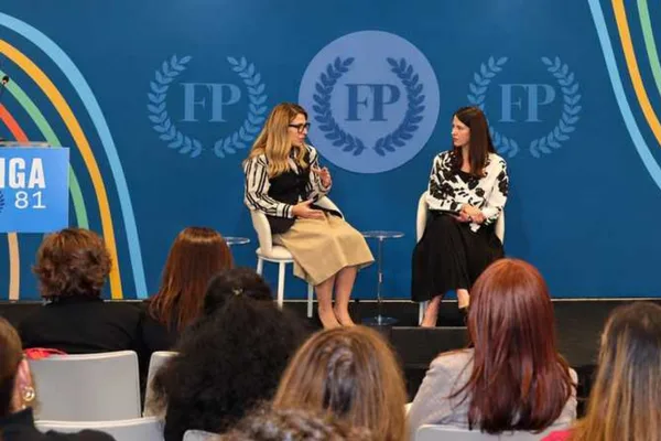 Bulgaristan Dışişleri Bakanı Petrova: Avrupa'nın güven inşa eden liderliğe ihtiyacı var