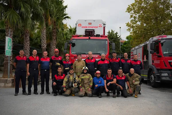İzmir’de Urla EGİAD Ortaokulu’nda yangın ve kurtarma tatbikatı yapıldı