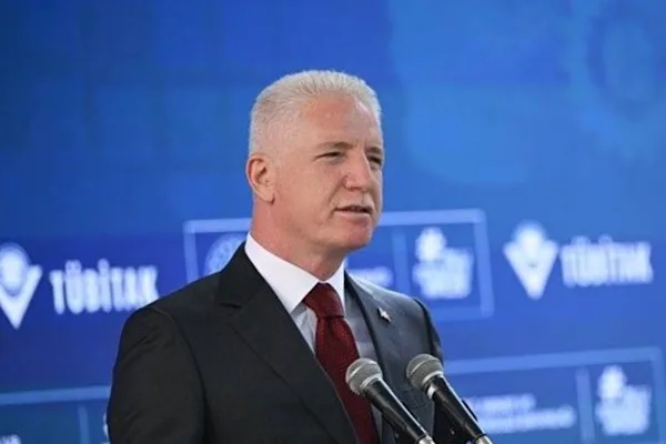 İstanbul Valisi Gül, Fatih İlçe Emniyet Müdürlüğünde denetim yaptı