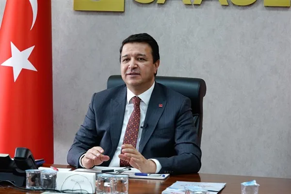 Arıkan: Burhan Özfatura'nın vefatını derin bir üzüntüyle öğrendim