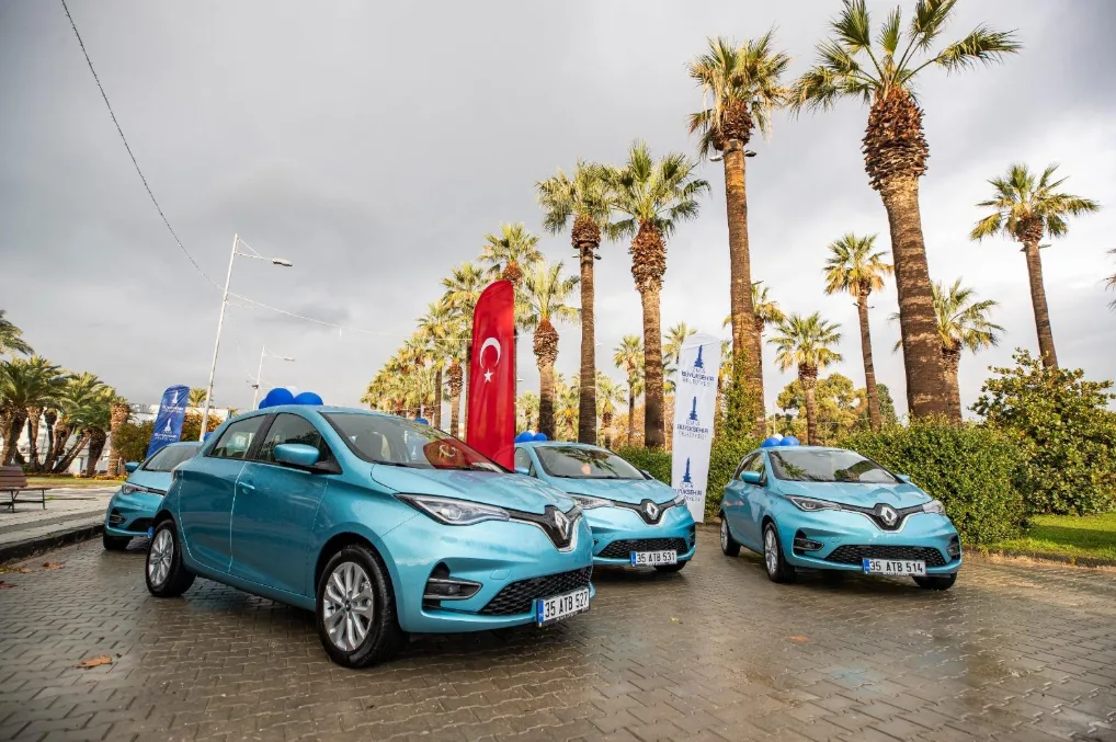 İzmir’de elektrikli araç filosunda yüzde 81 tasarruf