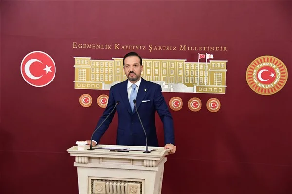 Zorlu, Uluslararası Türk Akademisi Başkanı Mustafayev’i ağırladı