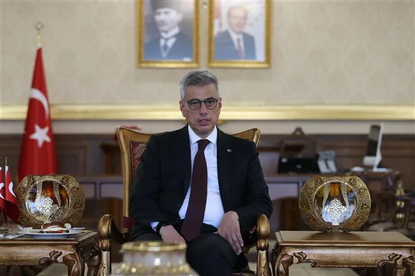 Bakan Memişoğlu Sultangazi’de ziyaretlerde bulundu