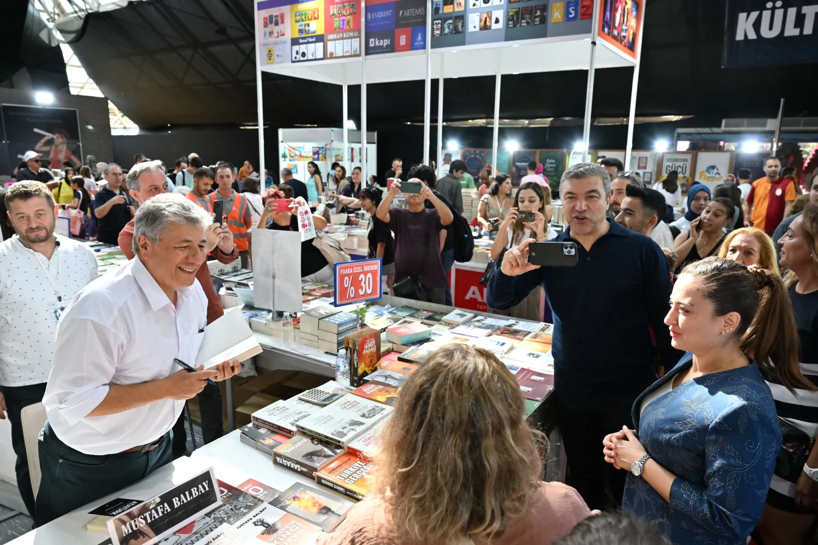 16. Antalya Kitap Fuarı, 2 Ekim’de kapılarını açacak