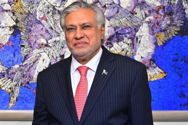 Pakistan Dışişleri Bakanı Dar, BM Genel Kurulu için New York’a geldi
