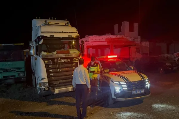 Şanlıurfa’da farklı araca ait plakayı kullanan sürücüye 140 bin lira ceza