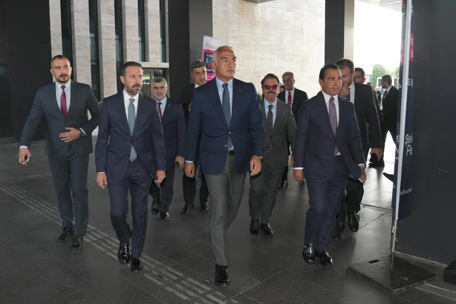 Bakan Ersoy: İstanbul Kültür Yolu Festivali 400’den fazla etkinlikle başladı