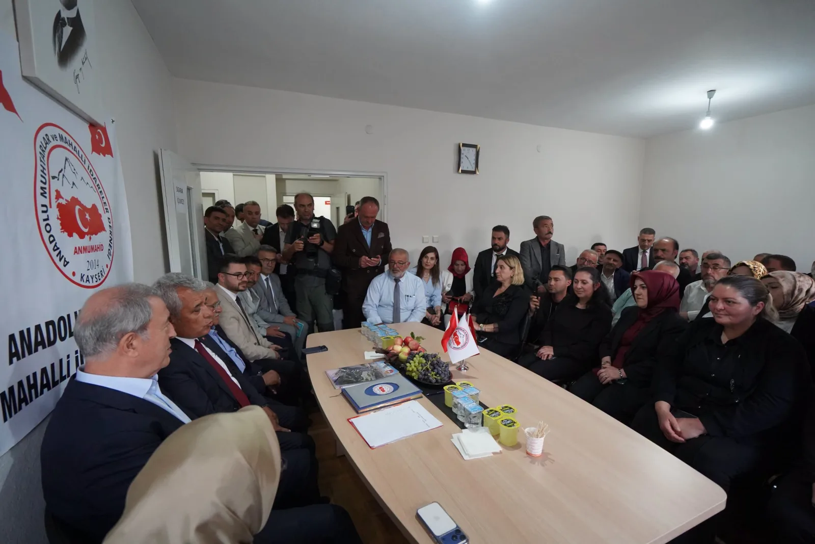 Kayseri’de Büyükkılıç’tan Hürmetçi, sanayiciler ve muhtarlara ziyaret