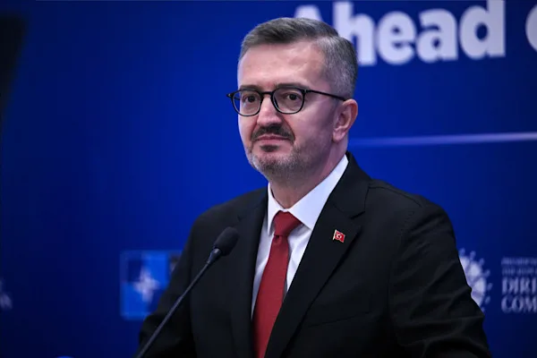 Duran, Neşet Ertaş’ı vefatının 14. yıl dönümünde andı