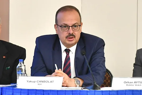 Vali Canbolat, Kahramankazan’da çeşitli ziyaretlerde bulundu