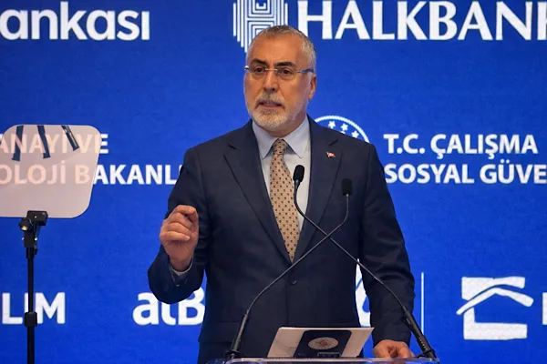 Bakan Işıkhan: Ağustosta istihdam 136 bin artarak 32 milyon 507 bine ulaştı