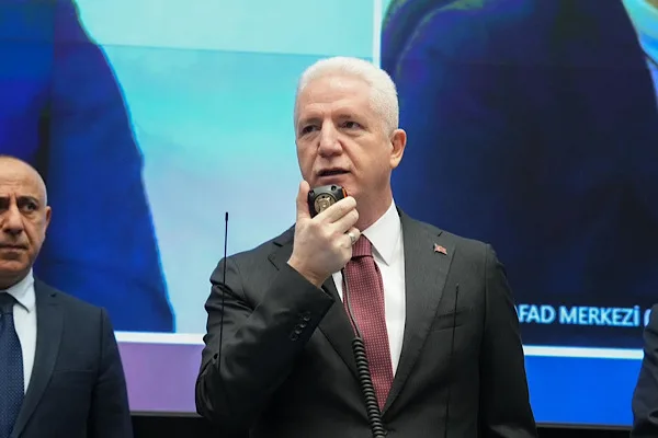 Vali Gül, Amcazade Hüseyin Paşa Külliyesi’nde incelemelerde bulundu