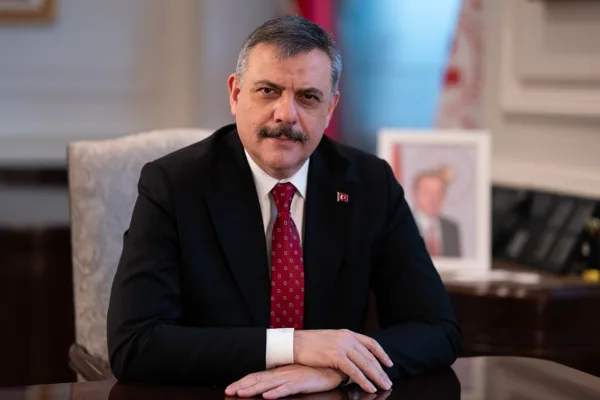 Bakan Çiftçi: Milletimizin helal kazancına uzanan eli kırarız