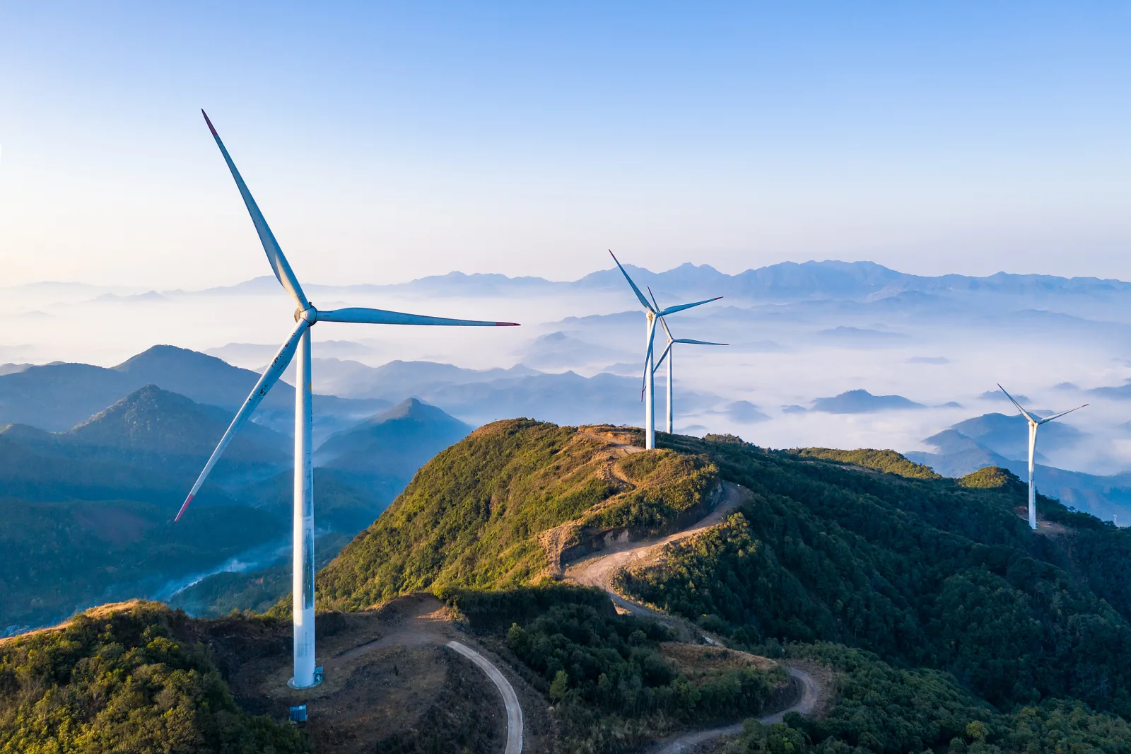 Çin’de rüzgâr ve güneş enerjisinin kurulu gücü 2,01 milyar kilovata ulaştı