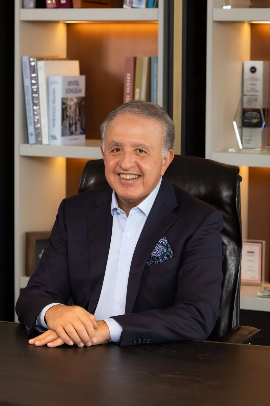 Çelik: Konut ihtiyacını nüfus kadar hane yapıs