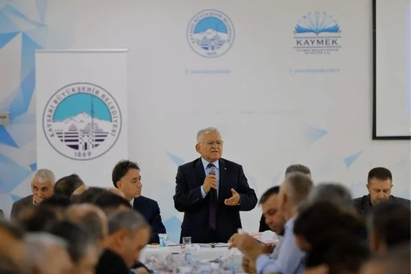 Büyükkılıç, Develi’de muhtarların taleplerini dinledi