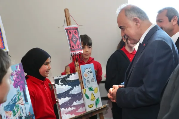 Vali Erol, Ordu’da konferans salonu ve bilişim sınıfı açılışına katıldı