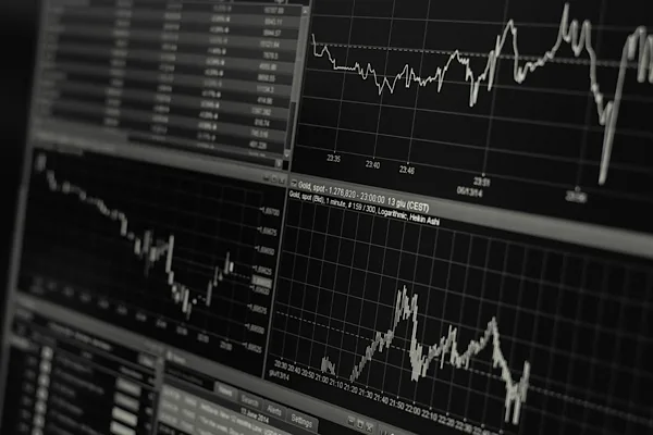 Düşük volatilitede sınırlı ve kademeli yükseliş eğilimi sürdü