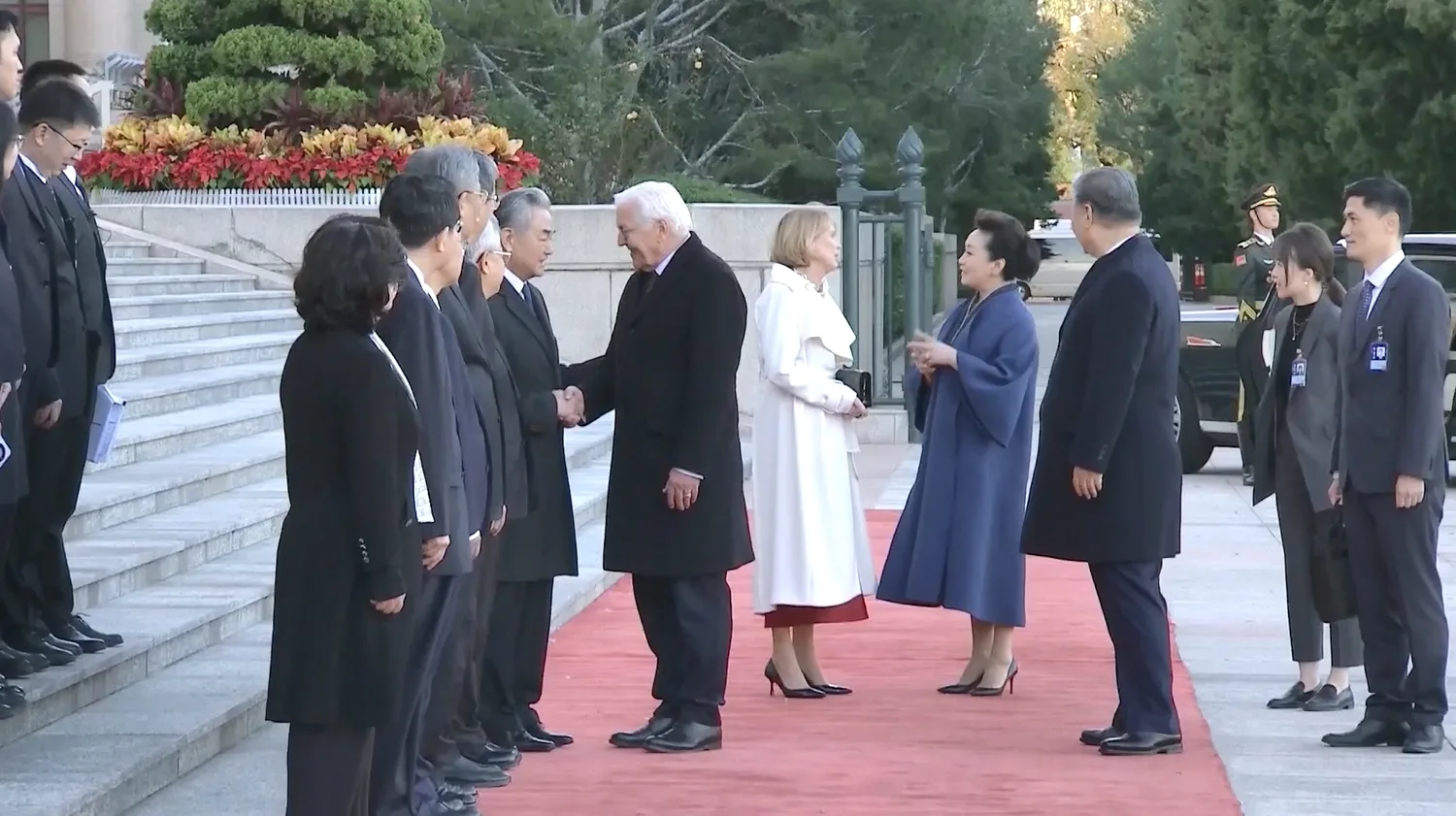 Xi Jinping’den Almanya Cumhurbaşkanı Steinmeier’e Pekin’de resmî karşılama töreni