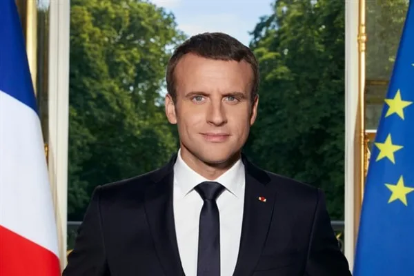 Macron: Fransa, Ukrayna’nın savunması ve kalıcı barış çabalarını desteklemeyi sürdürecek