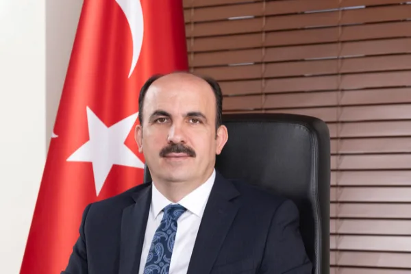 Konya Büyükşehir Belediye Başkanı Altay, 29 Ekim Cumhuriyet Bayramı’nı kutladı