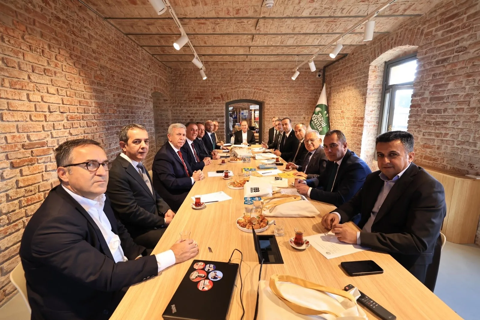 Büyükkılıç, Beyoğlu’ndaki Şehir Araştırmaları Merkezi’nin açılışına katıldı