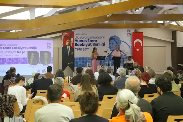 Uluslararası Eskişehir Yunus Emre Edebiyat Şenliği üçüncü gün etkinlikleriyle sürdü