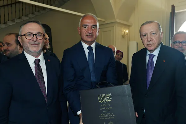 Bursevi’nin Ruhu’l-Beyan’ının müellif nüshası ilk kez tıpkıbasımla yayımlandı
