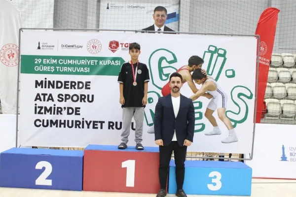 İzmir’de judo ve güreş turnuvalarında 227 sporcu mücadele etti