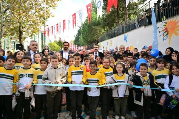 Yıldırım’da Mutlu Sokak, “Güvenli Oyun Sokağı”na dönüştürüldü