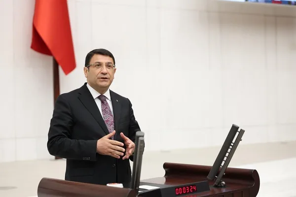 Şahin’den Azerbaycan’a