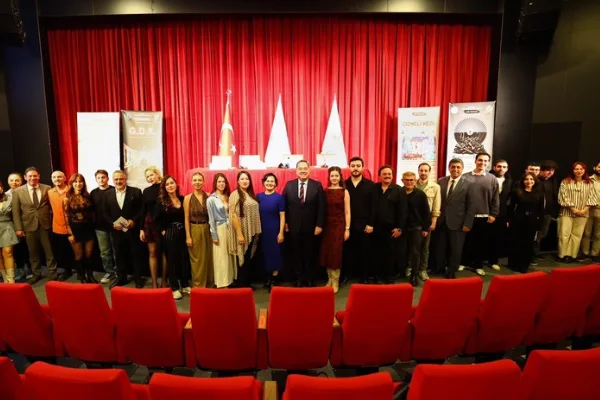 Manisa Şehir Tiyatrosu, 20. yılında yeni sezonu 16 Ekim’de açıyor