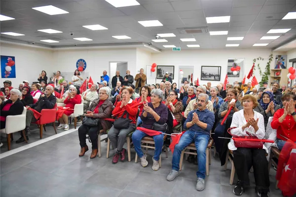 Batıkent Emekliler Lokali’nde Cumhuriyet Bayramı coşkuyla kutlandı