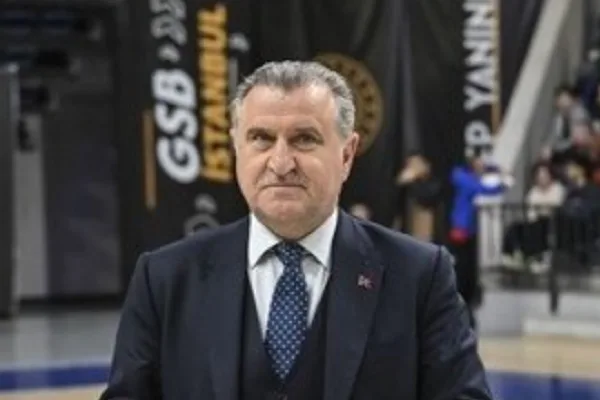 Gençlik ve Spor Bakanı Bak, AK Parti Zonguldak İl Başkanlığında partililerle görüştü