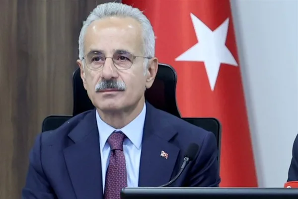 Bakan Uraloğlu, Şanlıurfa’da TEKNOFEST Güneydoğu’yu ziyaret etti