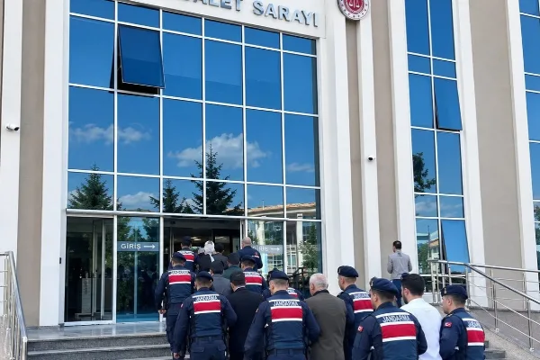 Kocaeli merkezli operasyonda 9 şüpheliden 7’si tutuklandı