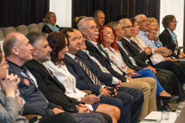 İzmir’de yaşlılar afet planlamasında aktif rol üstlenecek
