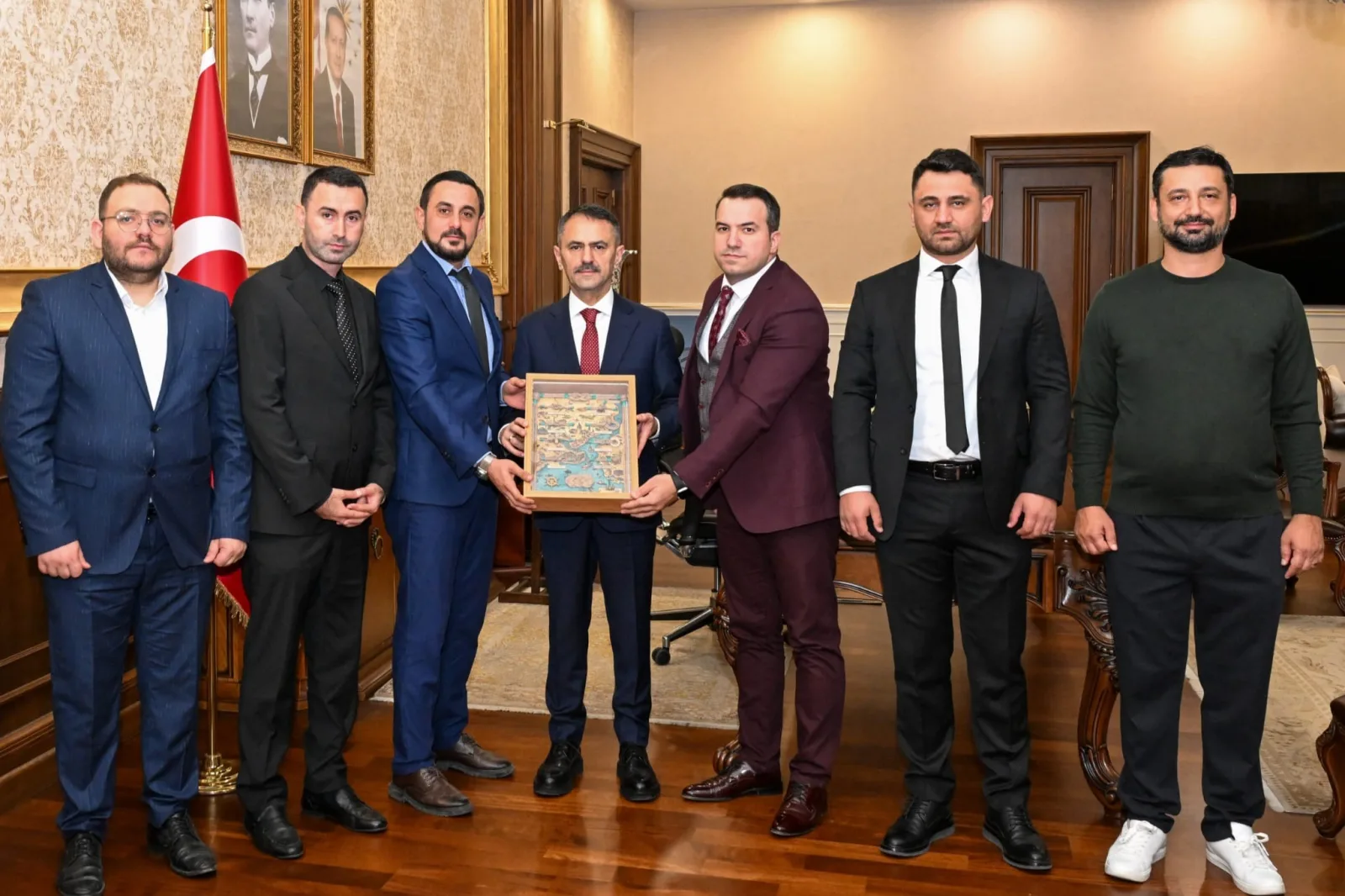 SAVGEN Başkanı Muhammed Gökmen ve yönetimi, Vali Aktaş’ı ziyaret etti