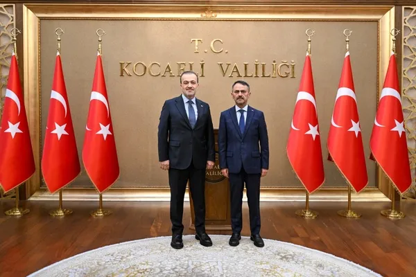 AK Parti Kocaeli İl Başkanı Talus’tan Vali Aktaş’a ziyaret