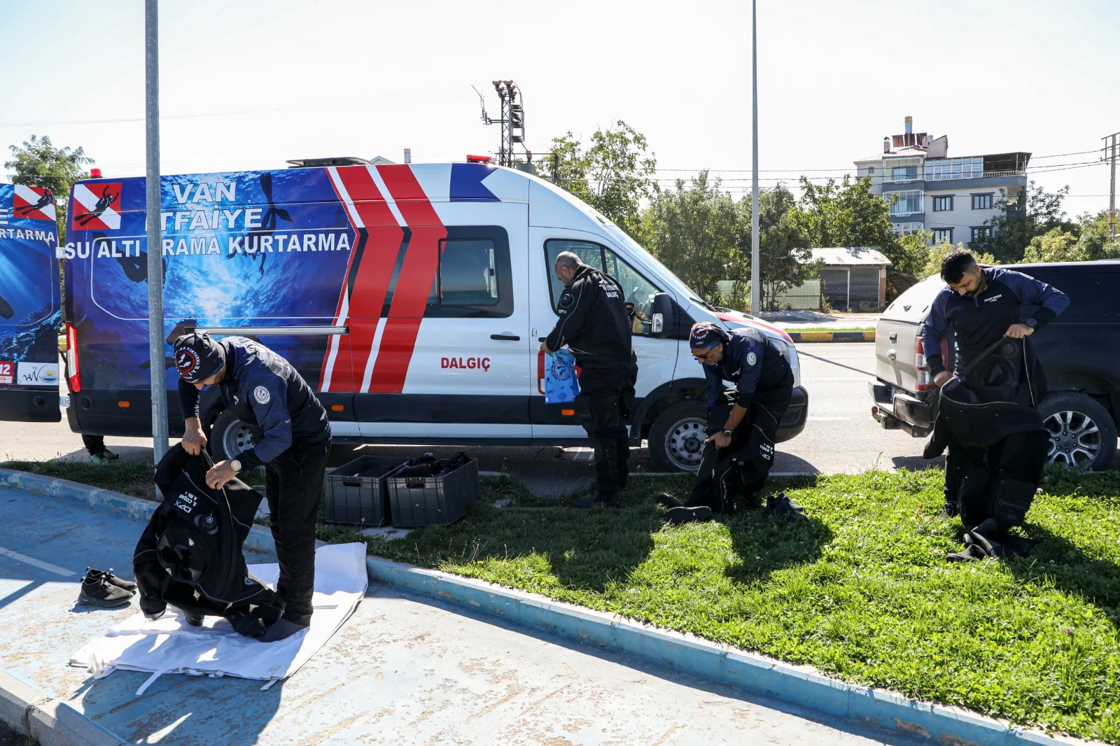 Van’da Su Altı Arama ve Kurtarma Ekibi olaylara müdahale ediyor