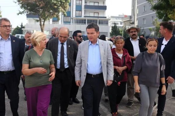 Osmangazi’de imece usulü salça etkinliğinde 30 ton domates, 7,5 ton biber kullanıldı