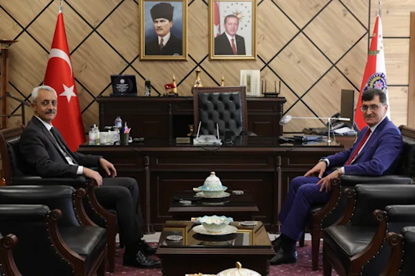 Kütahya Belediye Başkanı Kahveci, İl Emniyet Müdürü Tandoğan’ı ziyaret etti
