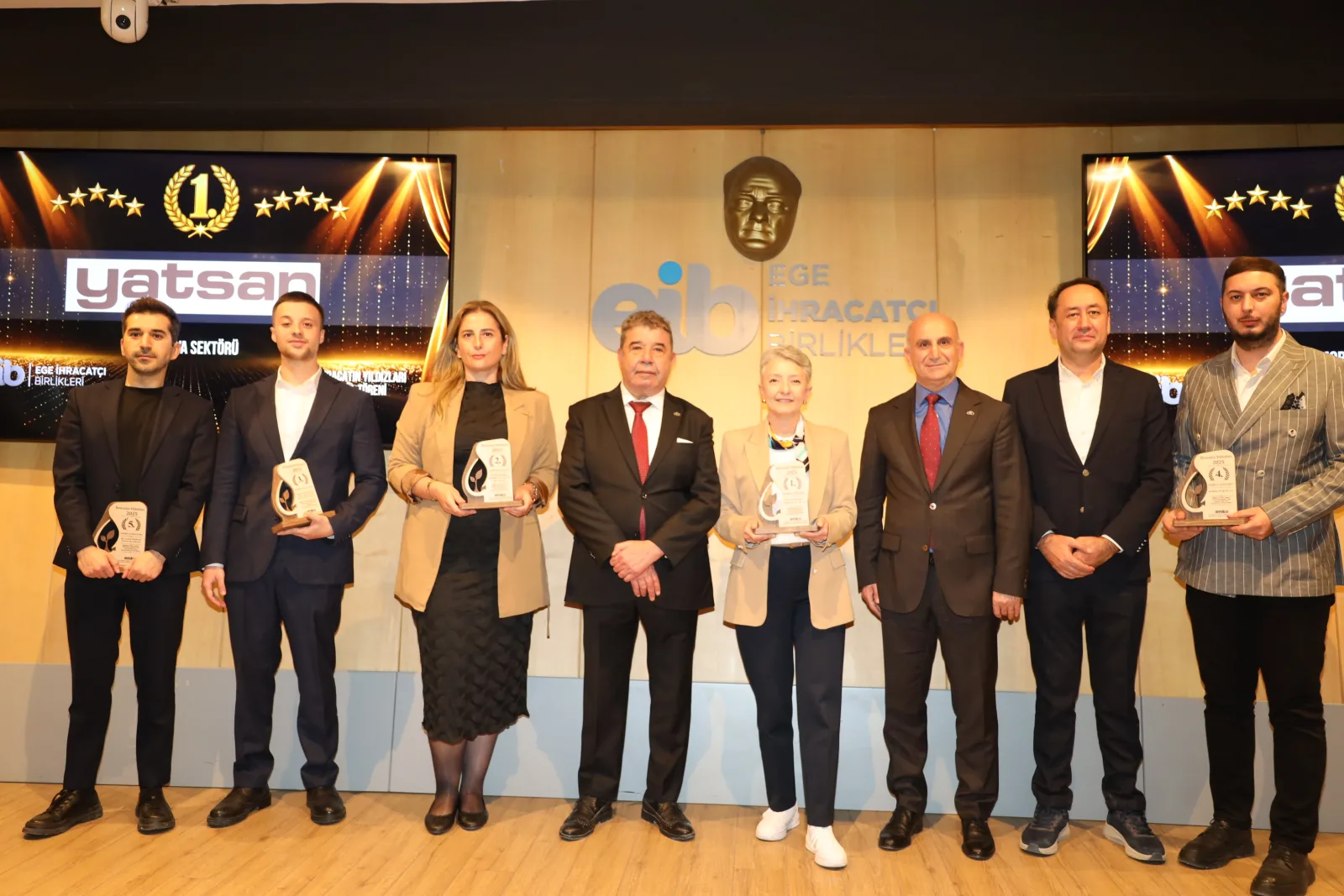 Mobilya, ahşap, kağıt ve odun dışı orman ürünlerinde 20 firmaya ödül