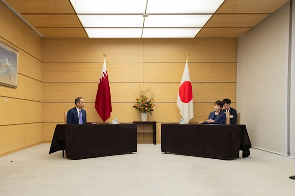 Katar Başbakanı Al Sani, Japonya Başbakanı Takaichi ile Tokyo’da görüştü