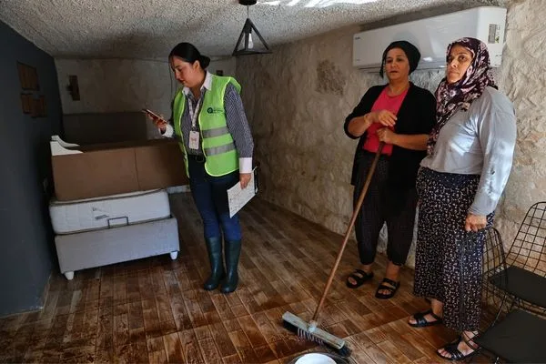 Antalya Büyükşehir Belediyesi, Demre’de sel sonrası hasar tespit çalışmalarını sürdürüyor