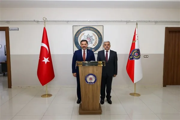Vali Masatlı’dan göreve başlayan Hatay Emniyet Müdürü Nihat Özen’e ziyaret