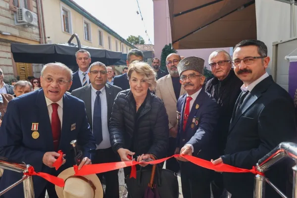 Buca’da Galeri Hamam, İstiklal Harbi fotoğrafları sergisiyle açıldı