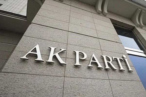 AK Parti Tunceli’de Ovacık, Hozat, Pertek ve Mazgirt ilçe başkanları ayrıldı