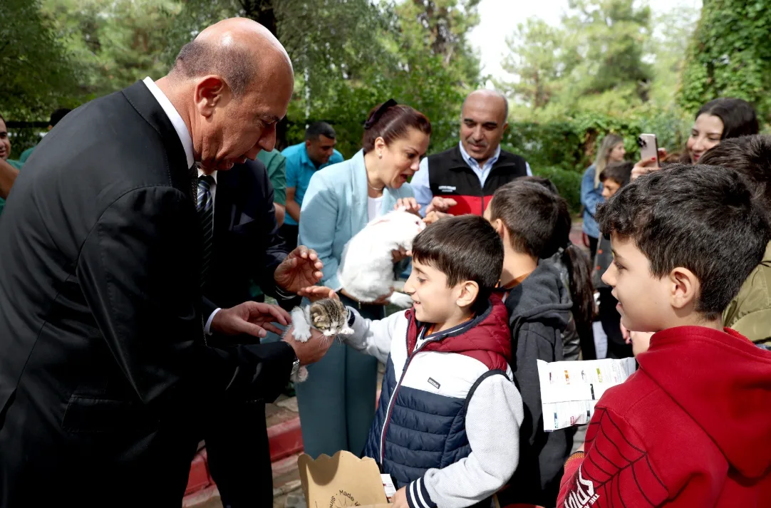 Gaziantep'te Dünya Hayvanları Koruma Günü dolayısıyla program düzenlendi